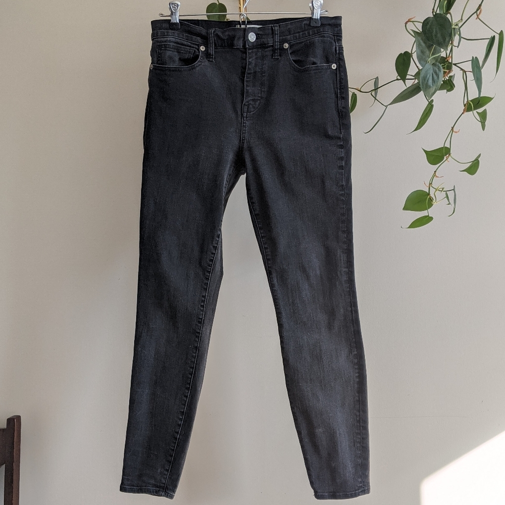 Madewell 10" High-Riser Skinny Jeans in Washed Black